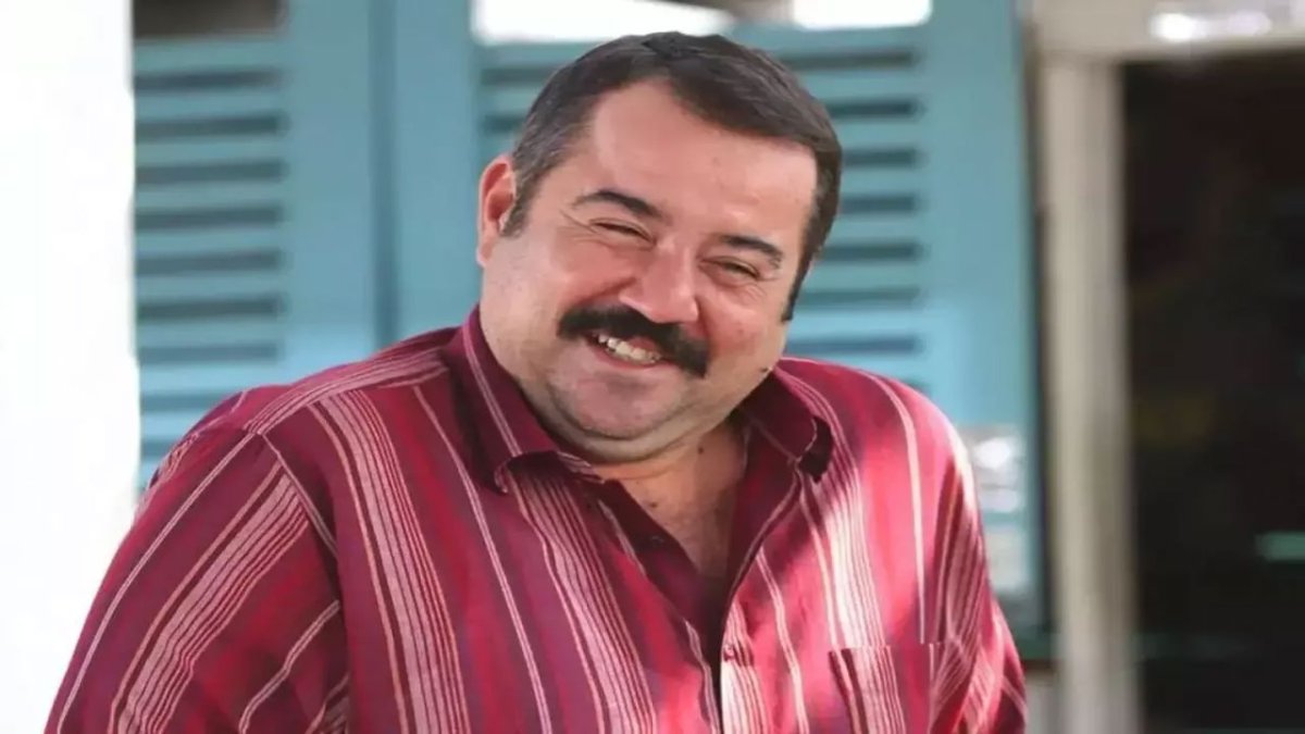 Ata Demirer El Ele Yakalandı! Yeni Aşkı Gündemde Bomba Etkisi Yarattı
